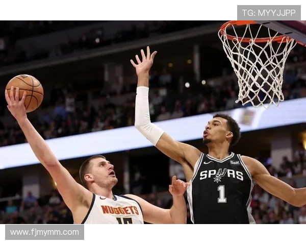 勇士与雷霆激战31号之夜球星对决引爆全场热情